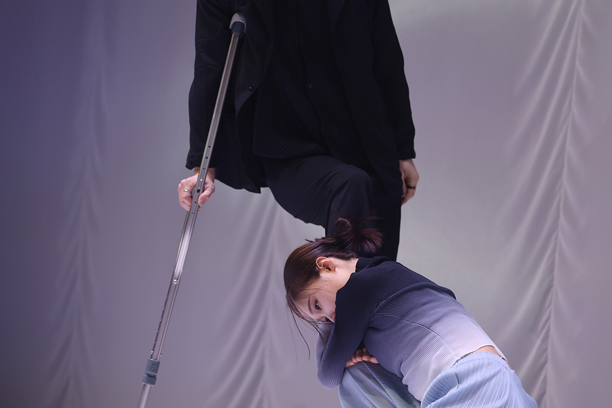 1200px_246E2325_crop.jpg
